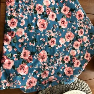 Nursing poncho and car seat cover